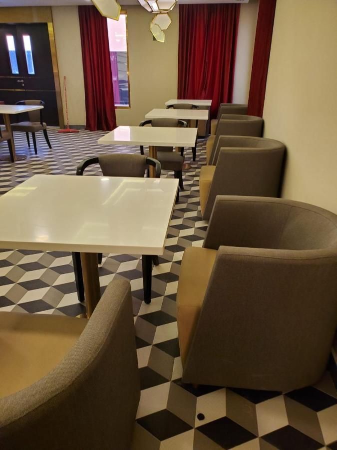 The B Premiere Hotel Doha Extérieur photo