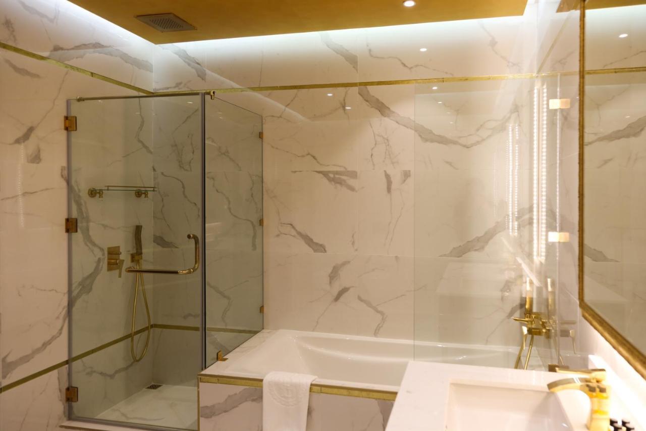 The B Premiere Hotel Doha Extérieur photo